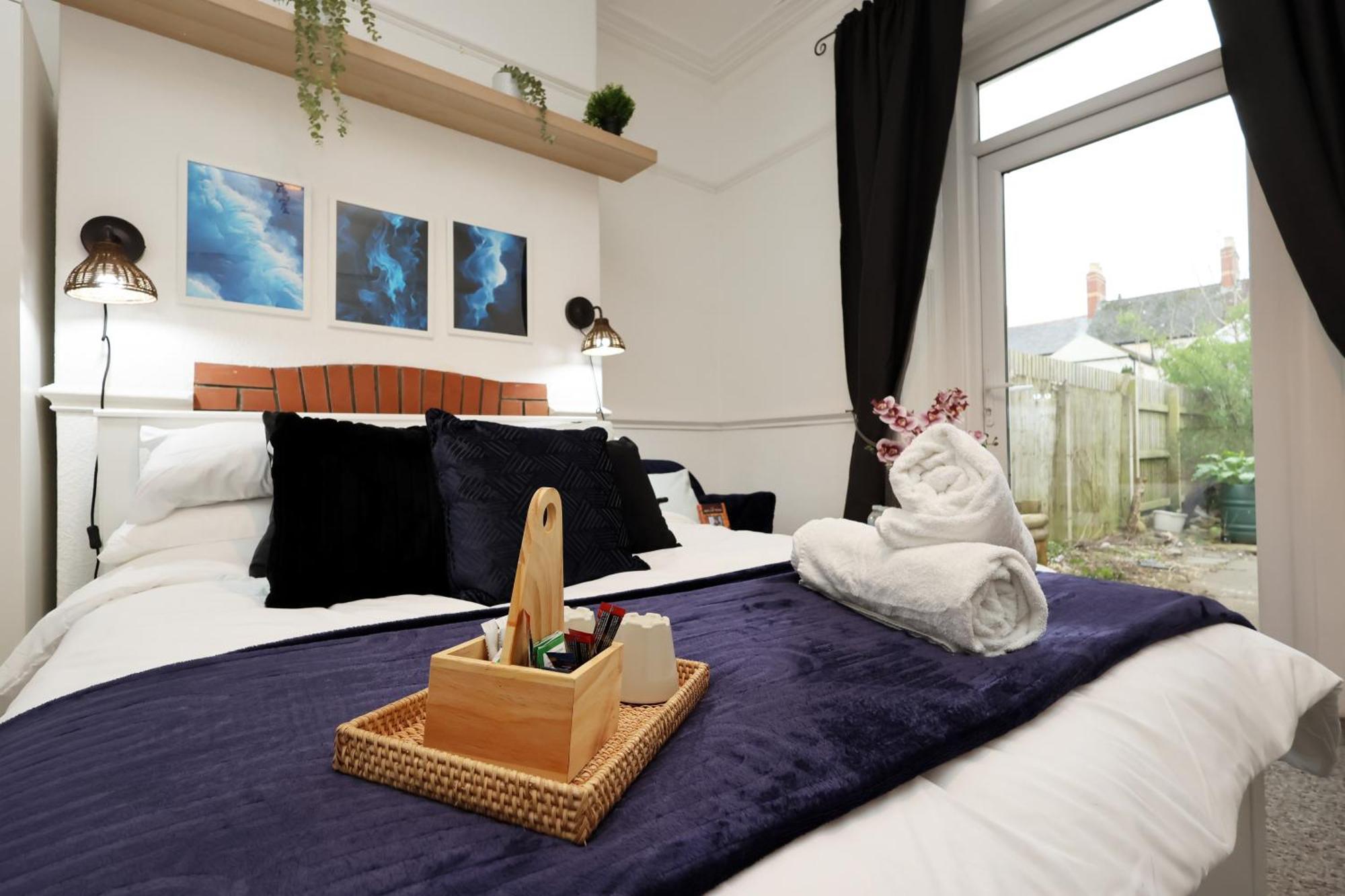 Cardiff City Guesthouse, Central Rooms, Fast Wi-Fi, On-Street Parking Kültér fotó