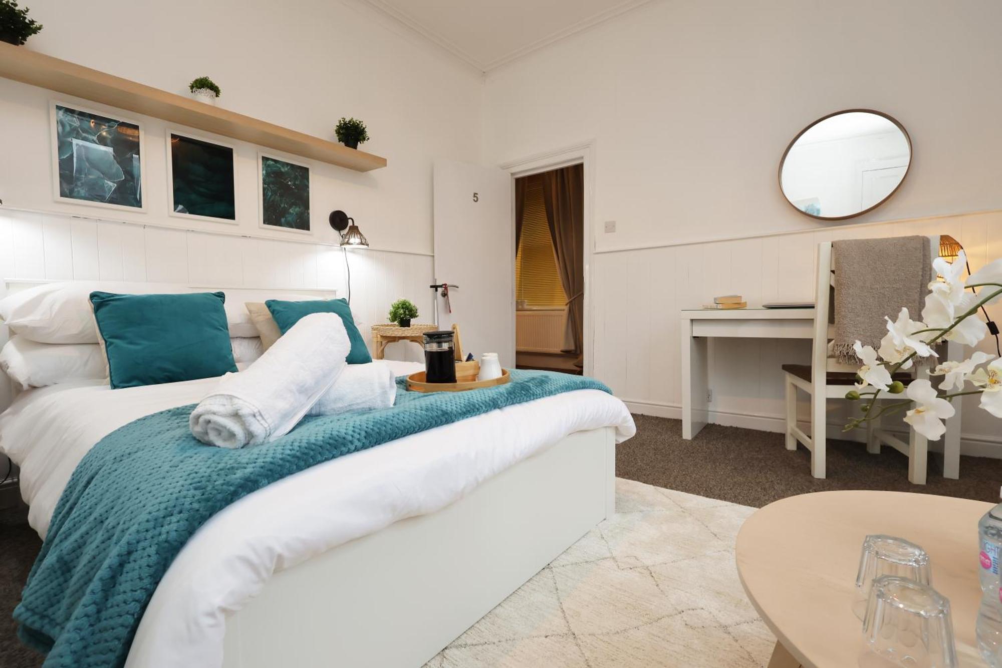 Cardiff City Guesthouse, Central Rooms, Fast Wi-Fi, On-Street Parking Kültér fotó