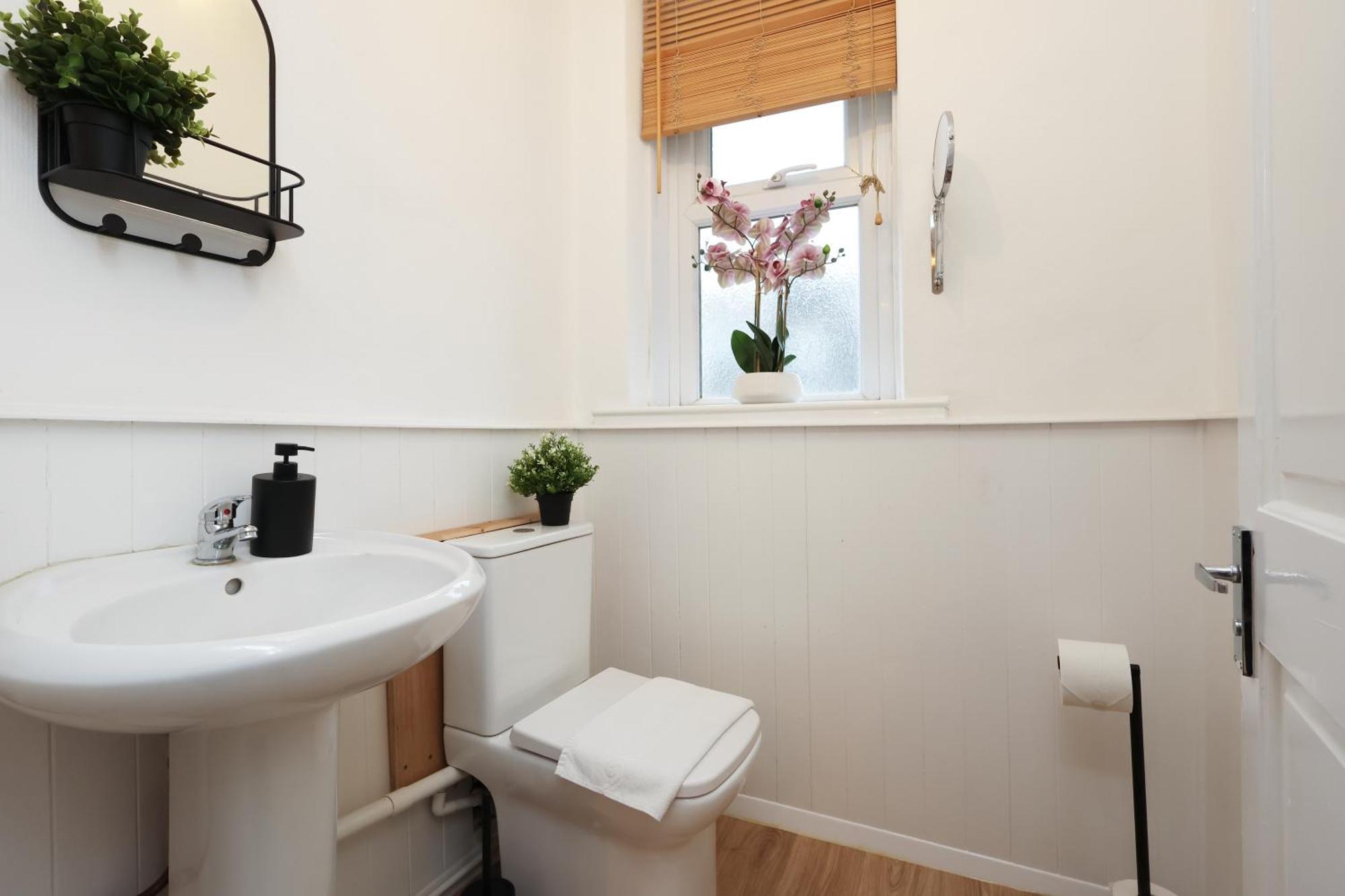 Cardiff City Guesthouse, Central Rooms, Fast Wi-Fi, On-Street Parking Kültér fotó